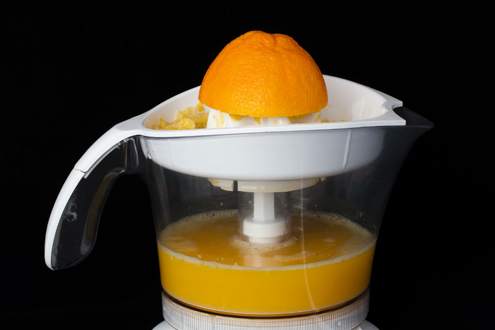 How to Juice an Orange with a Juicer