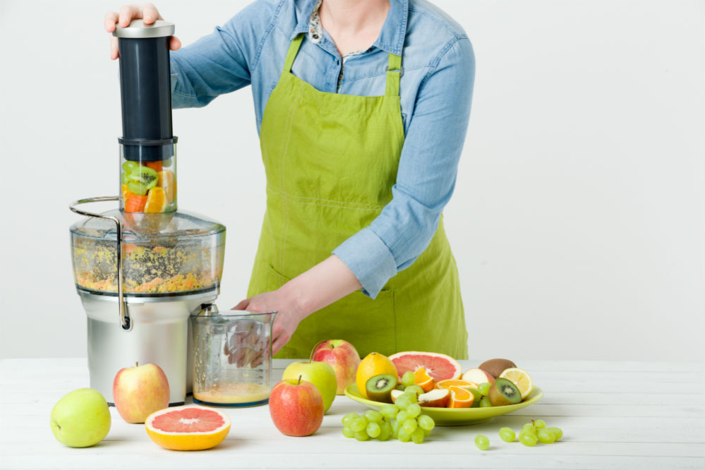 How To Put Citrus Fruit In Juicer