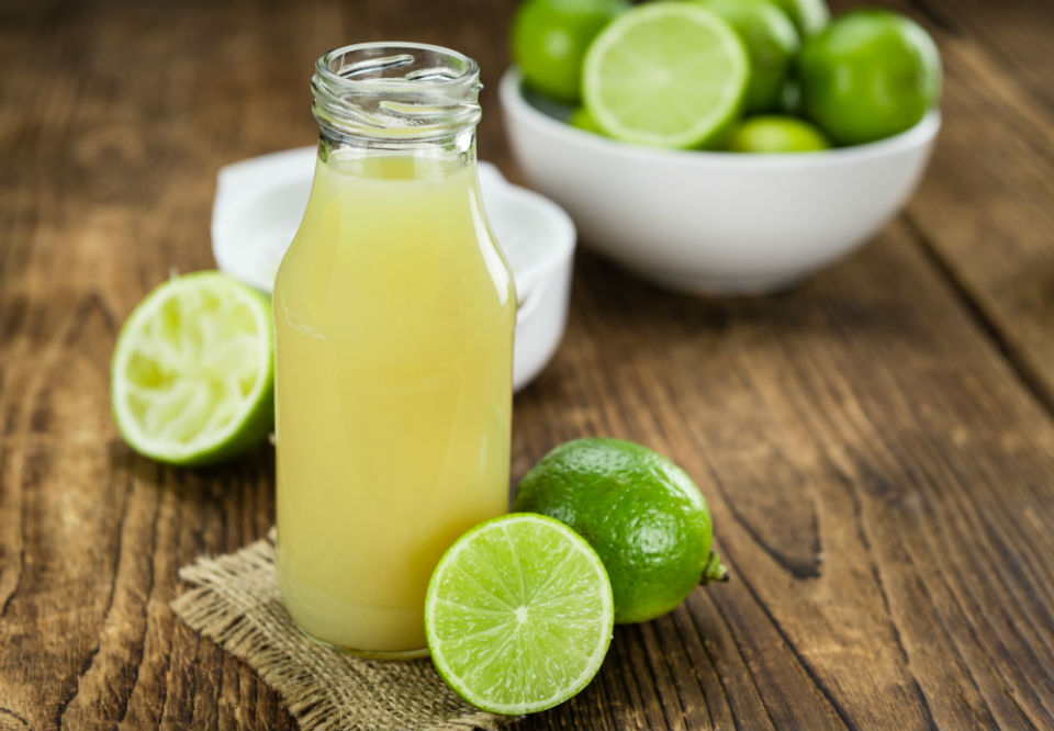 Sparkling Water With A Squeeze Of Lime Juice At Jamie Gibb Blog